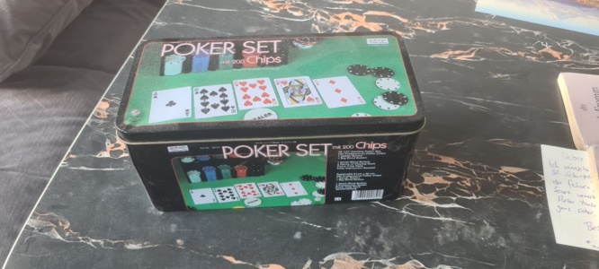 Pokerspiel-Set mit 200 Chips