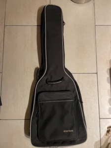 Gitarrentasche / Rucksack